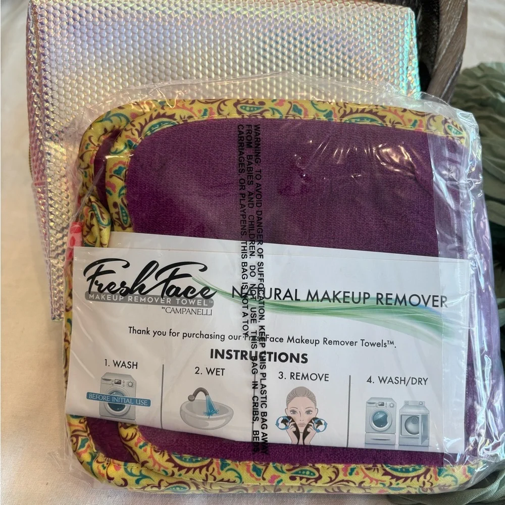 Fresh Face Holographic Pink Make Up Bag & Makeup Remover Towels